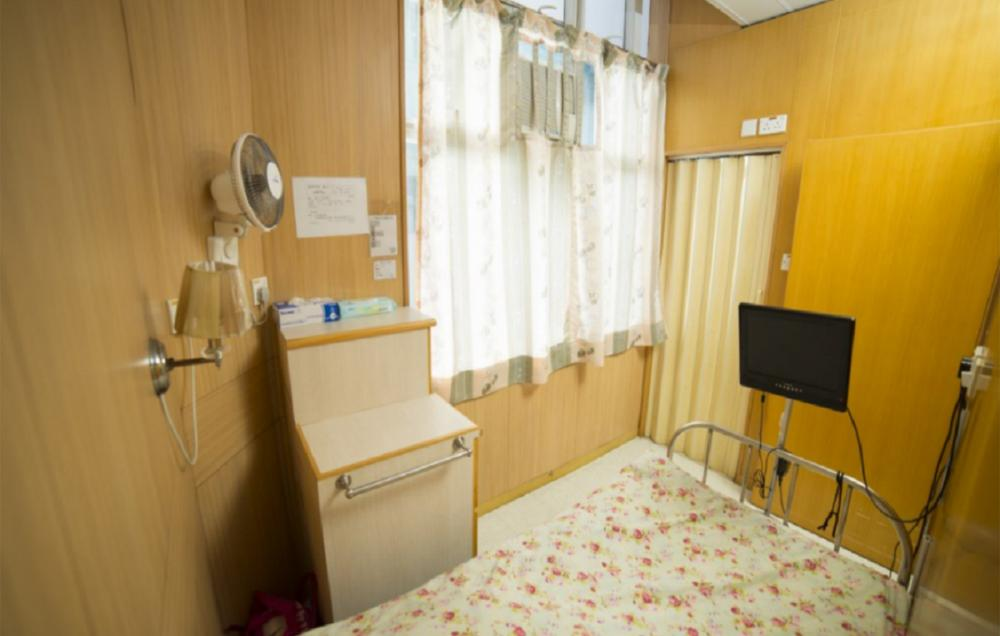 新松齡護老中心的單人床位